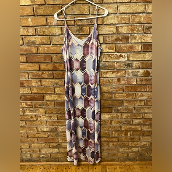 Dresses & Skirts - Geometric Print Maxi Dress in Purple and Cream